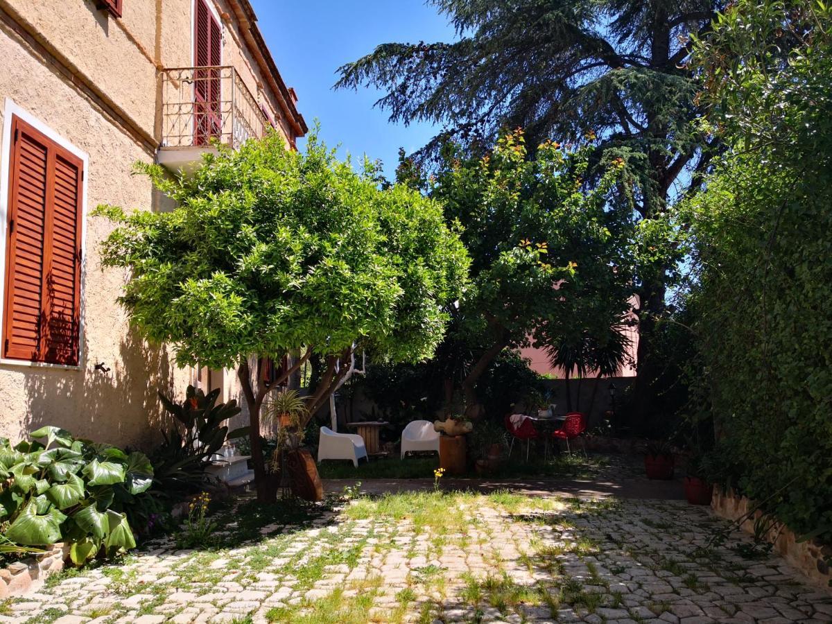 San Nicolo Gerrei Zia Chiarina Bed & Breakfast エクステリア 写真