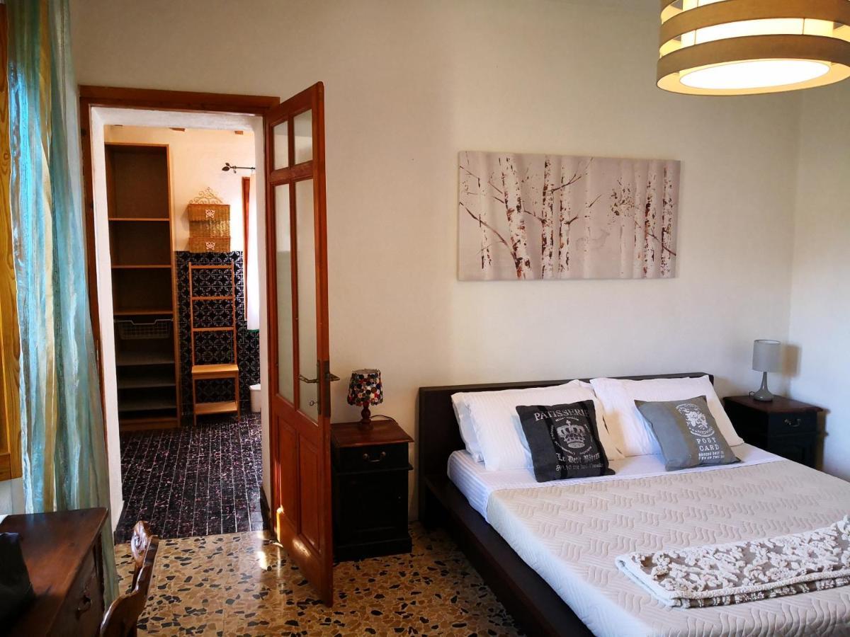 San Nicolo Gerrei Zia Chiarina Bed & Breakfast エクステリア 写真